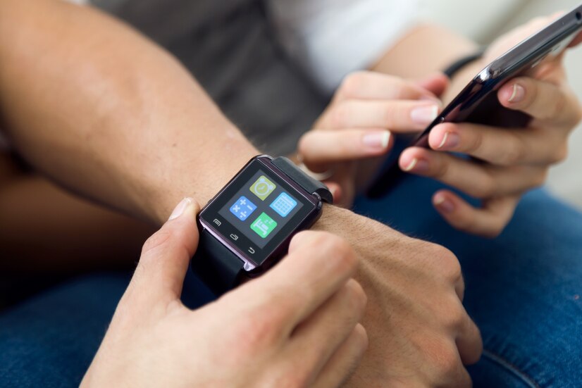 Visually impaired people now read through a Smartwatch!