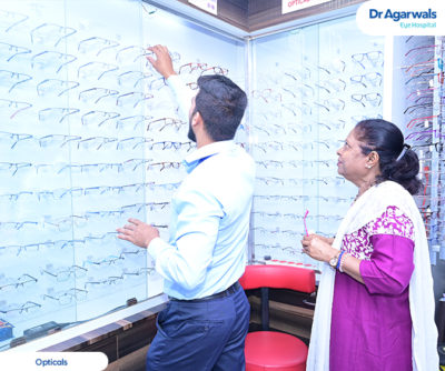 વિક્રોલી - અગ્રવાલ આંખની હોસ્પિટલના ડો
