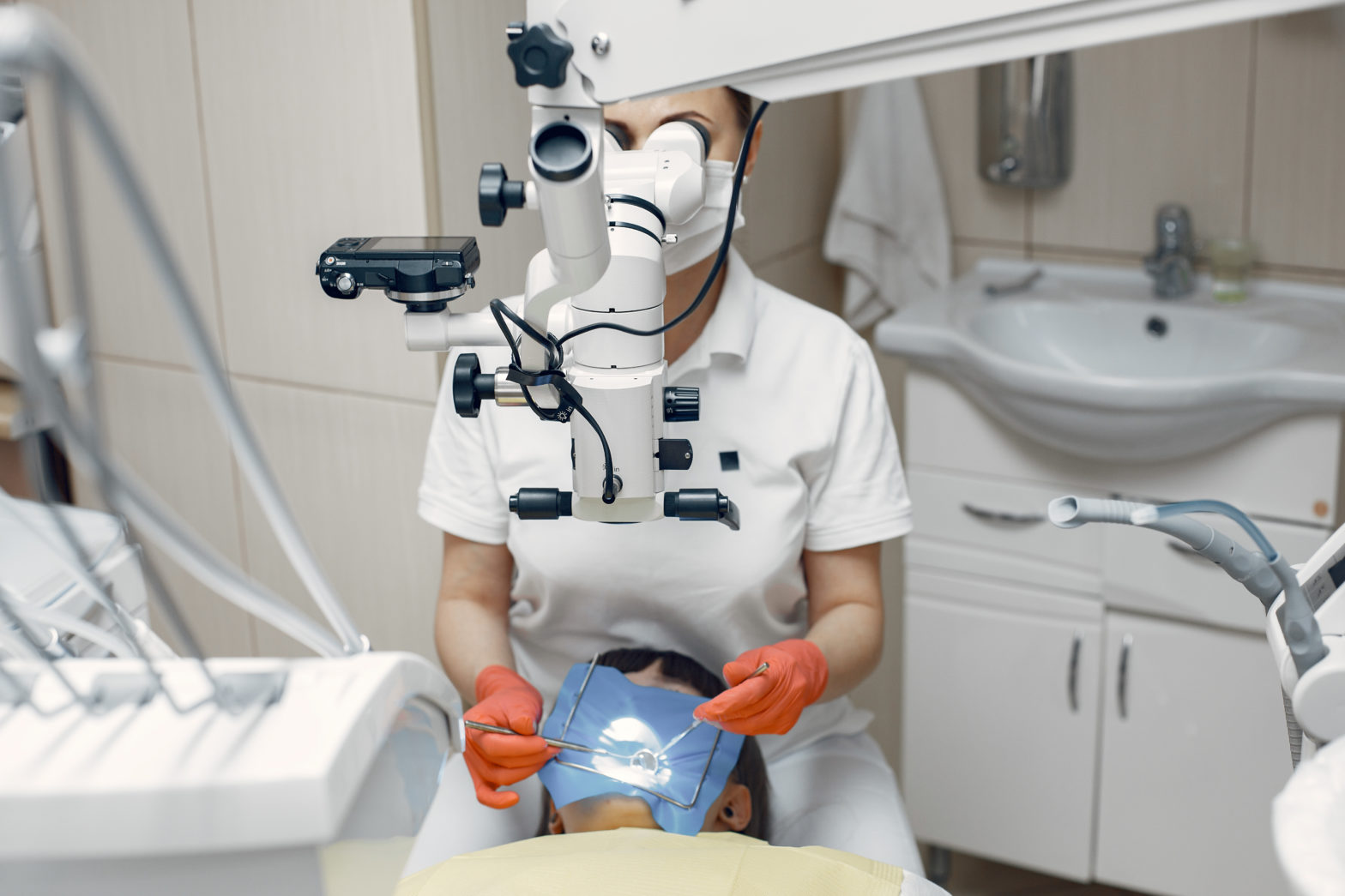 </noscript>ICL vs LASIK Choosing the Right Vision Correction Option