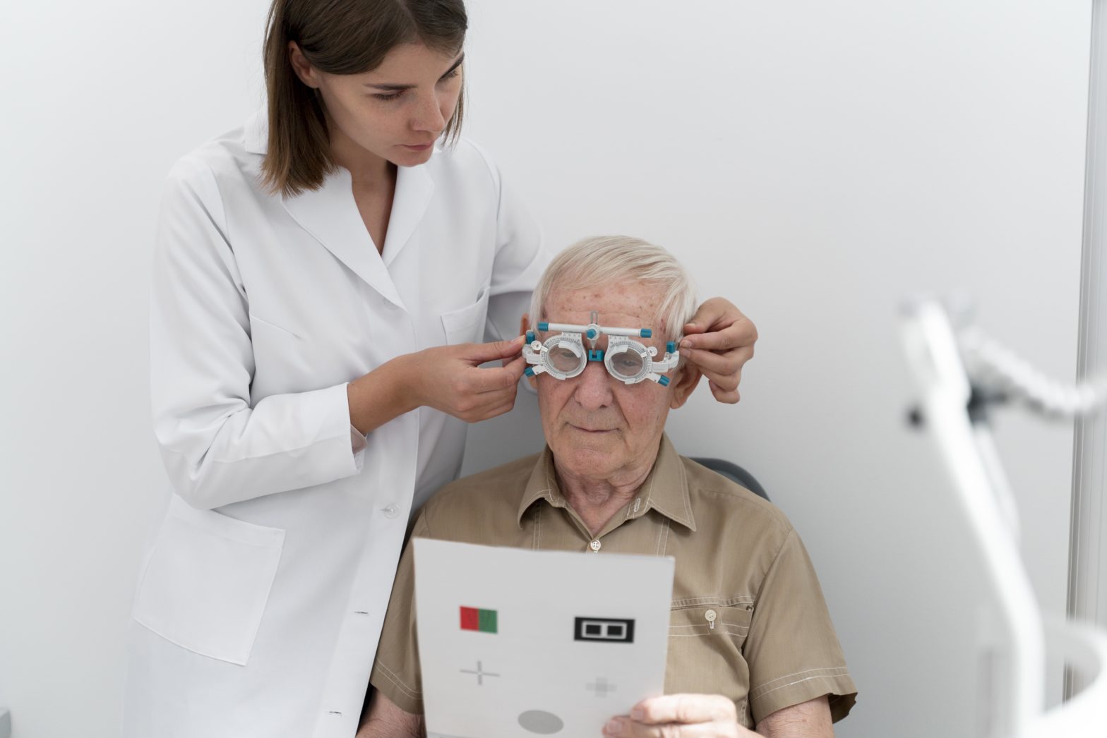 </noscript>Age-Related Eye Conditions: What to Watch For